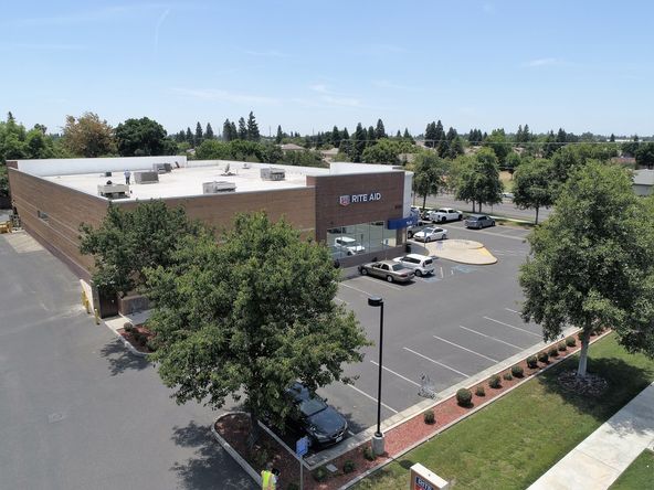 PRIME Net Leased Investment - Rite Aid: 1735 E Walnut Ave, Visalia, CA 93292